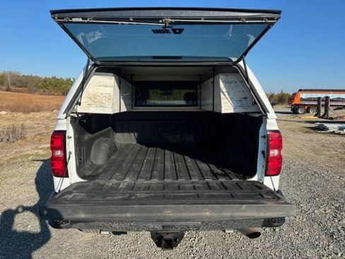 Used 2018 Chevrolet Silverado 2500 W/T w/ WT Fleet Convenience Package image 12