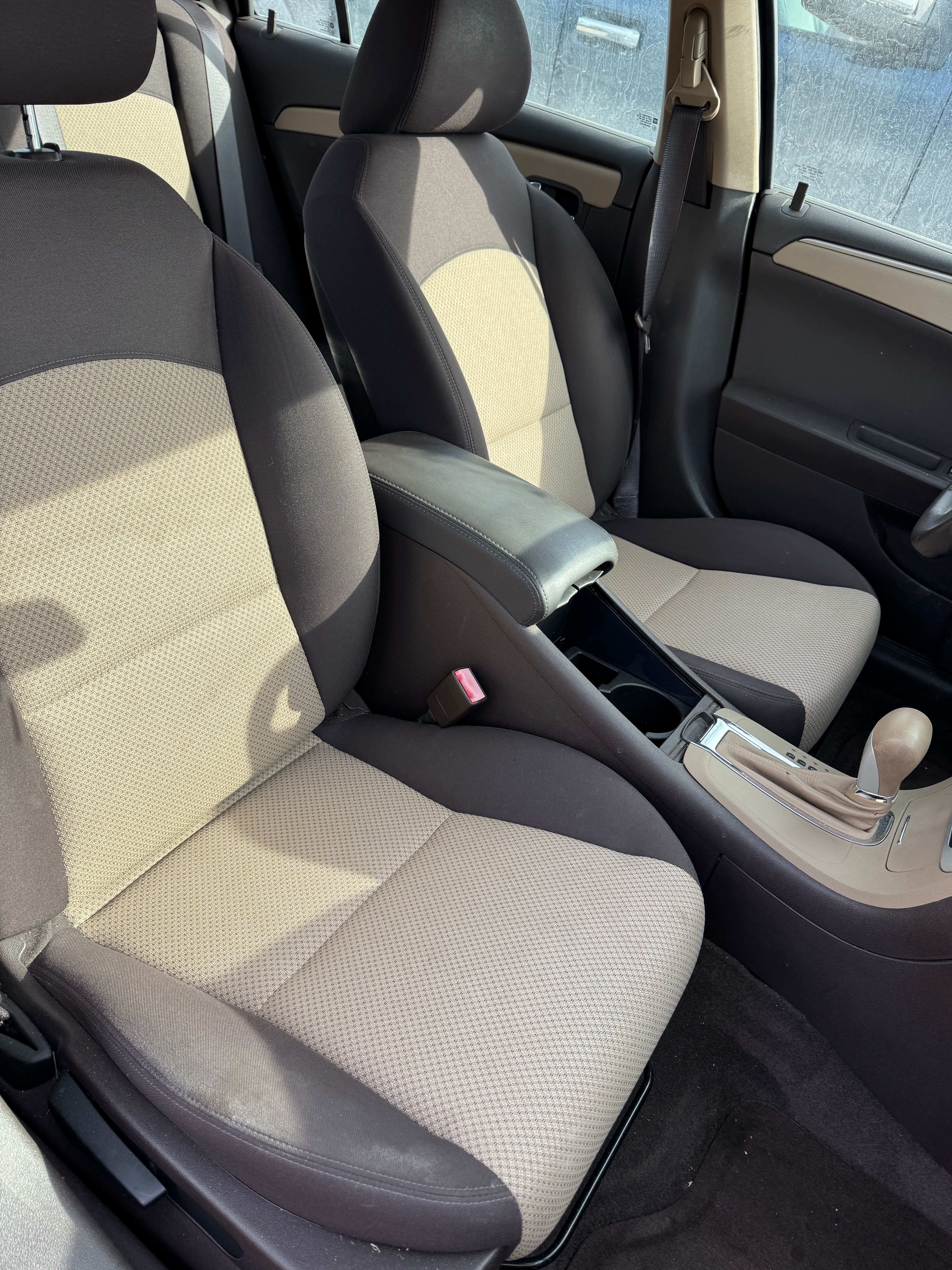Used 2010 Chevrolet Malibu LS FWD image 15