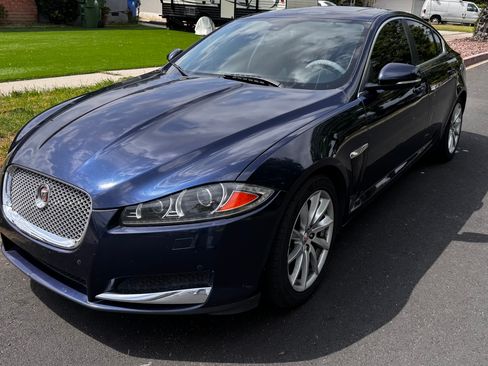 Used 2015 Jaguar XF Premium image 1