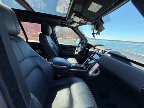 Used 2021 Land Rover Range Rover Westminster Edition image 4