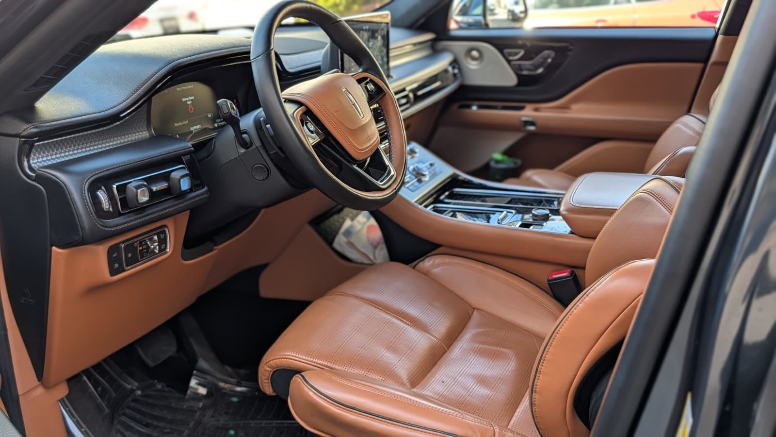 Used 2020 Lincoln Aviator Black Label Grand Touring w/ Class IV Trailer Tow Package AWD/4WD image 16