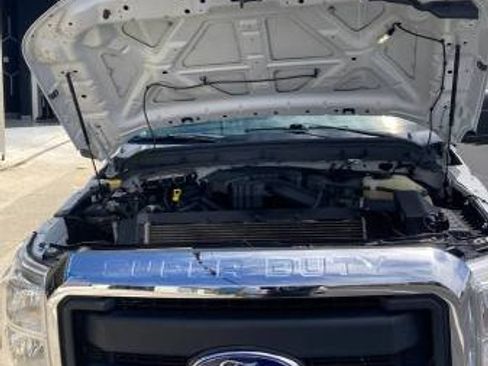 Used 2016 Ford F250 XL w/ XL Appearance Package image 5