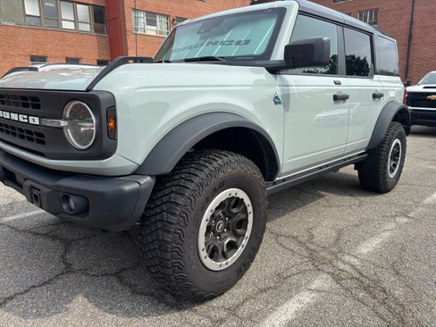 Used 2024 Ford Bronco Black Diamond w/ Sasquatch Package AWD/4WD image 1
