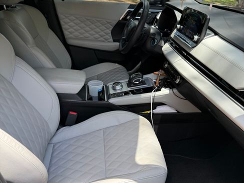 Used 2023 Mitsubishi Outlander SEL FWD image 10