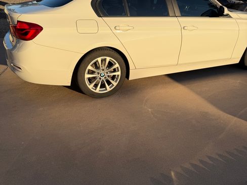 Used 2016 BMW 320i Sedan image 9