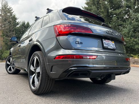 Used 2023 Audi Q5 2.0T Premium Plus w/ Premium Plus Package AWD/4WD image 13