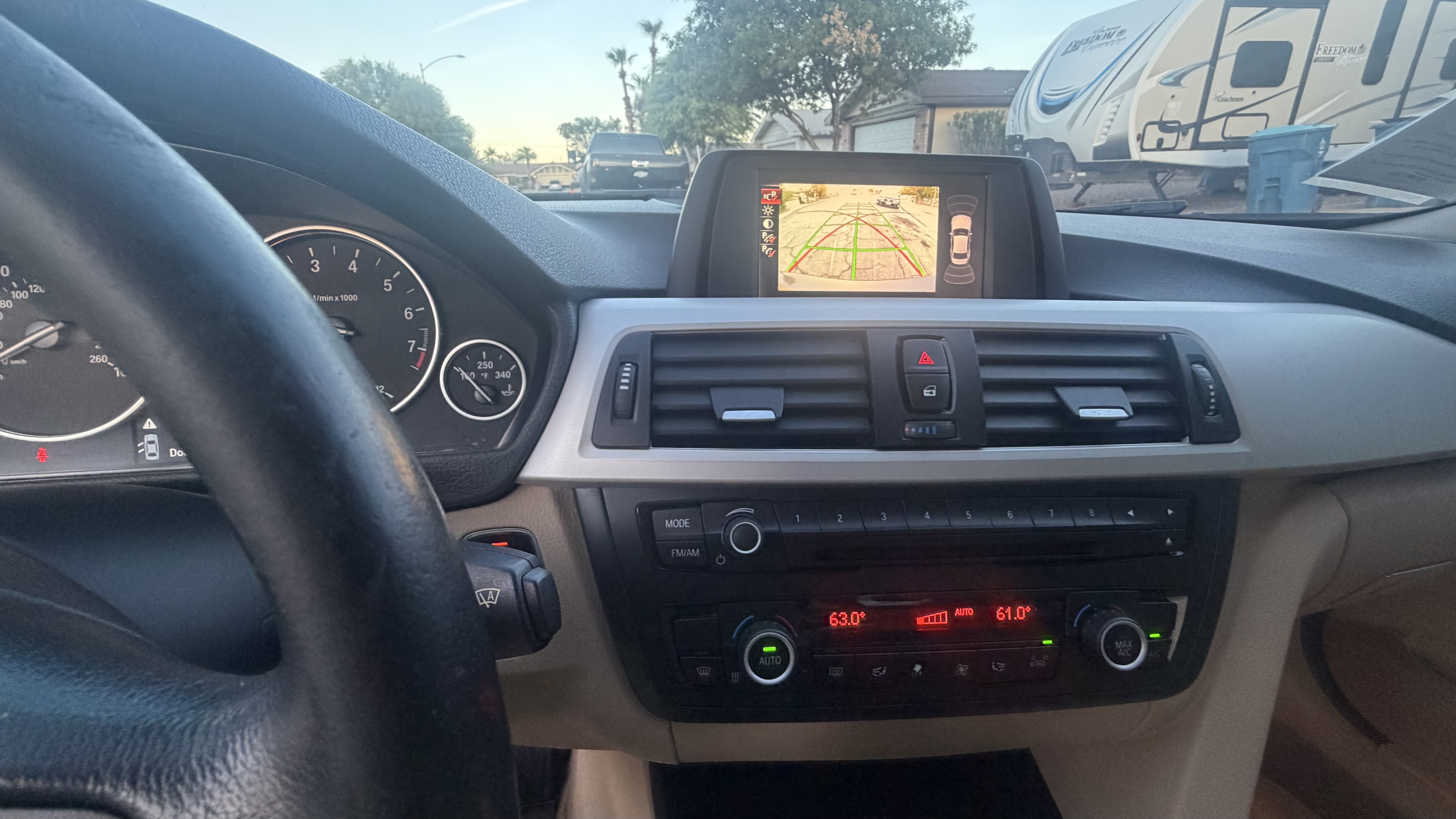 Used 2015 BMW 320i Sedan RWD image 9