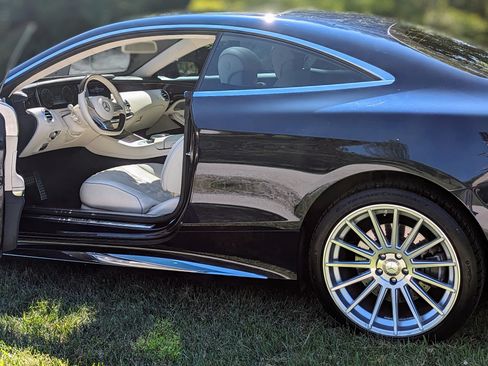 Used 2017 Mercedes-Benz S 550 4MATIC Coupe image 4