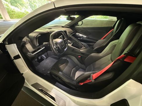 Used 2023 Chevrolet Corvette Stingray Coupe 2D w/ Z51 Performance Package image 11