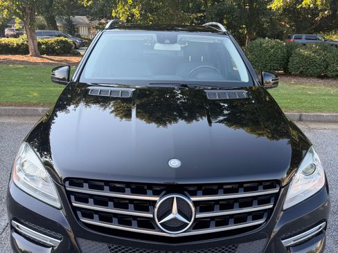 Used 2014 Mercedes-Benz ML 350 BlueTEC 4MATIC image 2