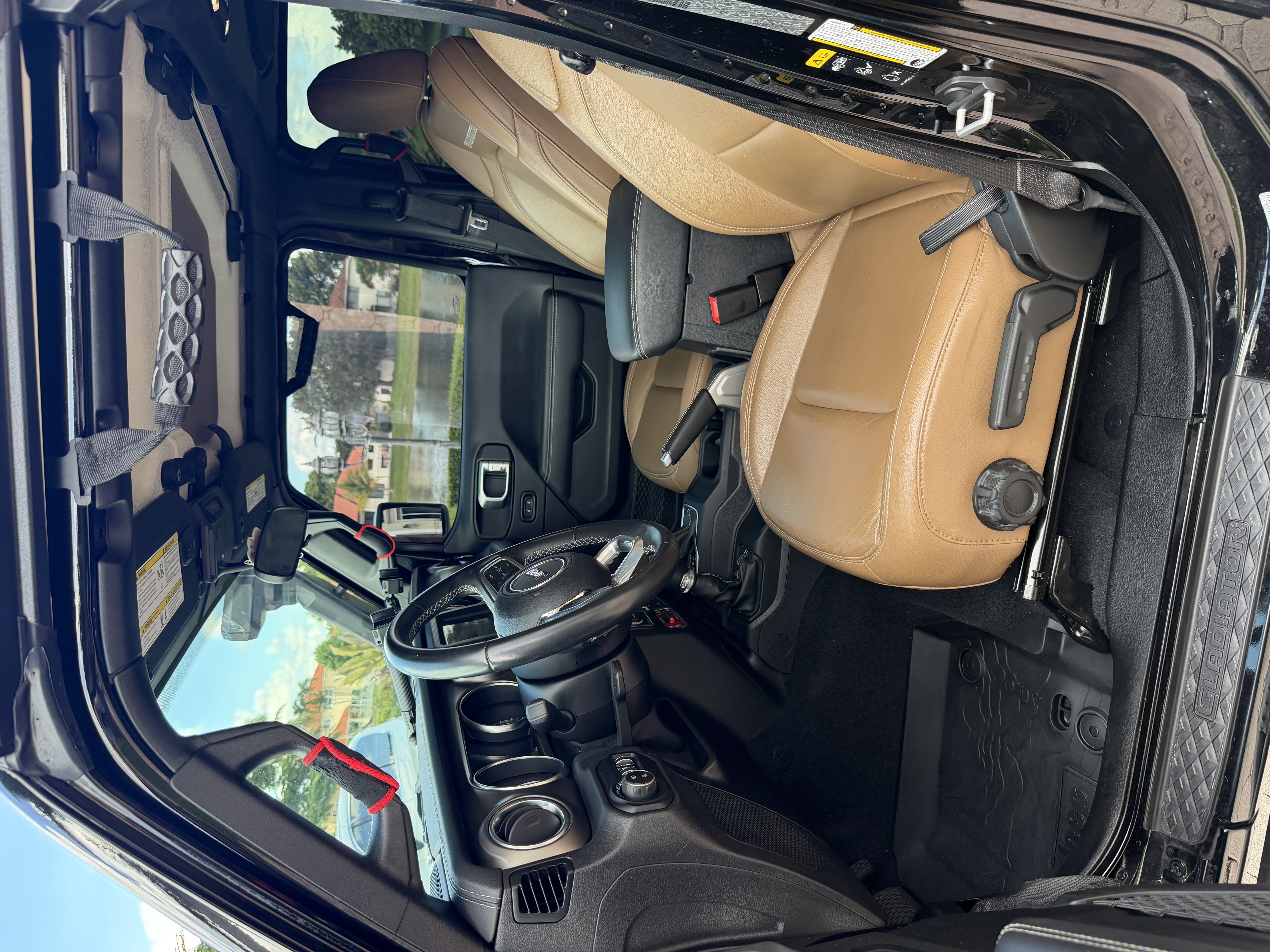 Used 2020 Jeep Gladiator Rubicon w/ LED Lighting Group AWD/4WD image 18