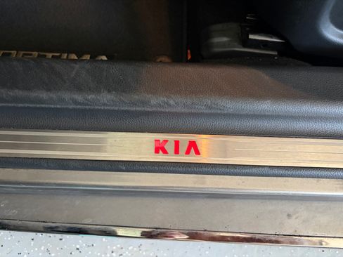 Used 2013 Kia Optima SX w/ Limited Pkg FWD image 28
