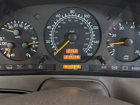 Used 1997 Mercedes-Benz SL 500 image 11