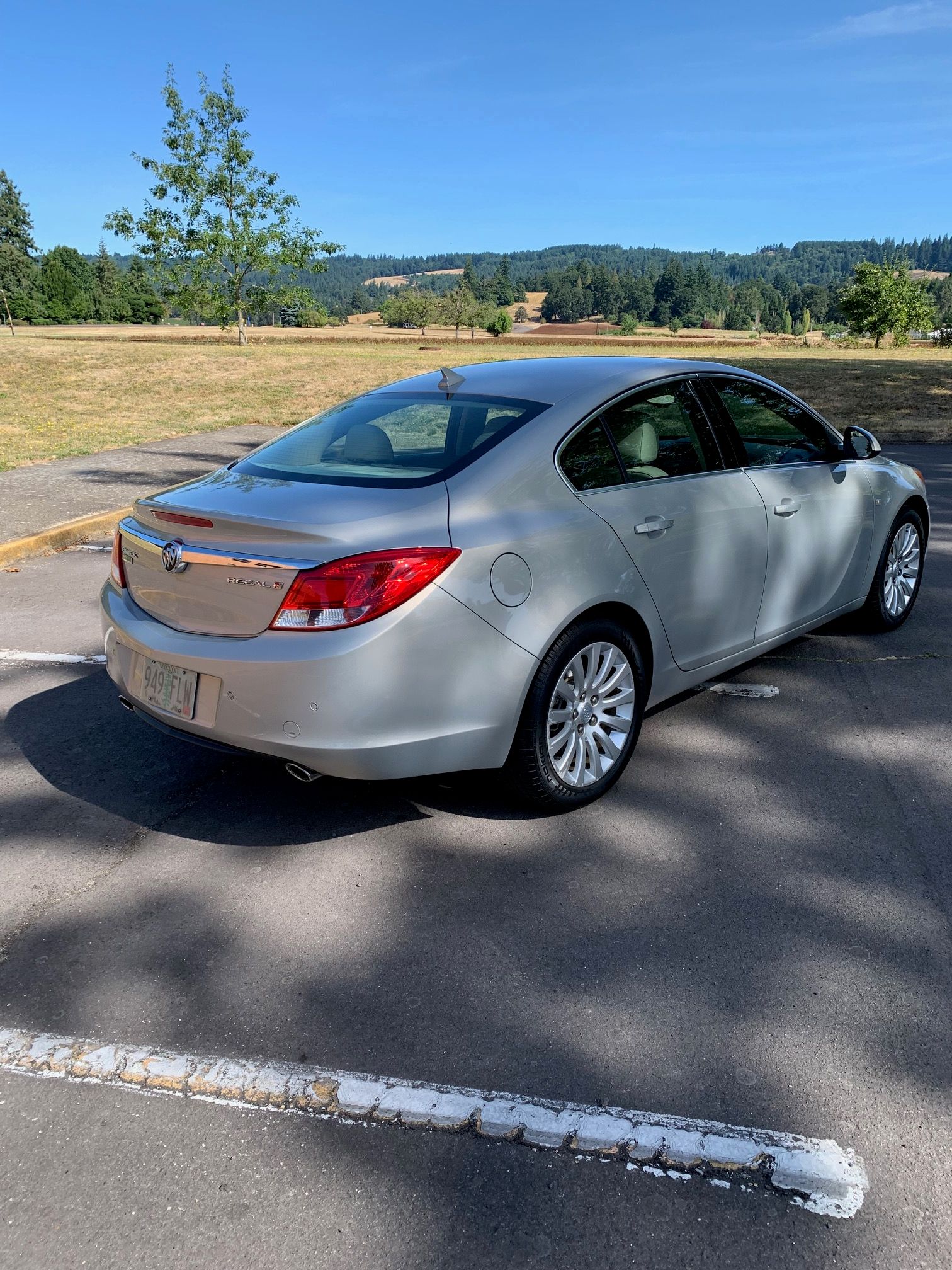 Used 2011 Buick Regal CXL Turbo FWD image 1