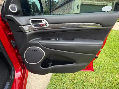 Used 2018 Jeep Grand Cherokee Trackhawk AWD/4WD image 28