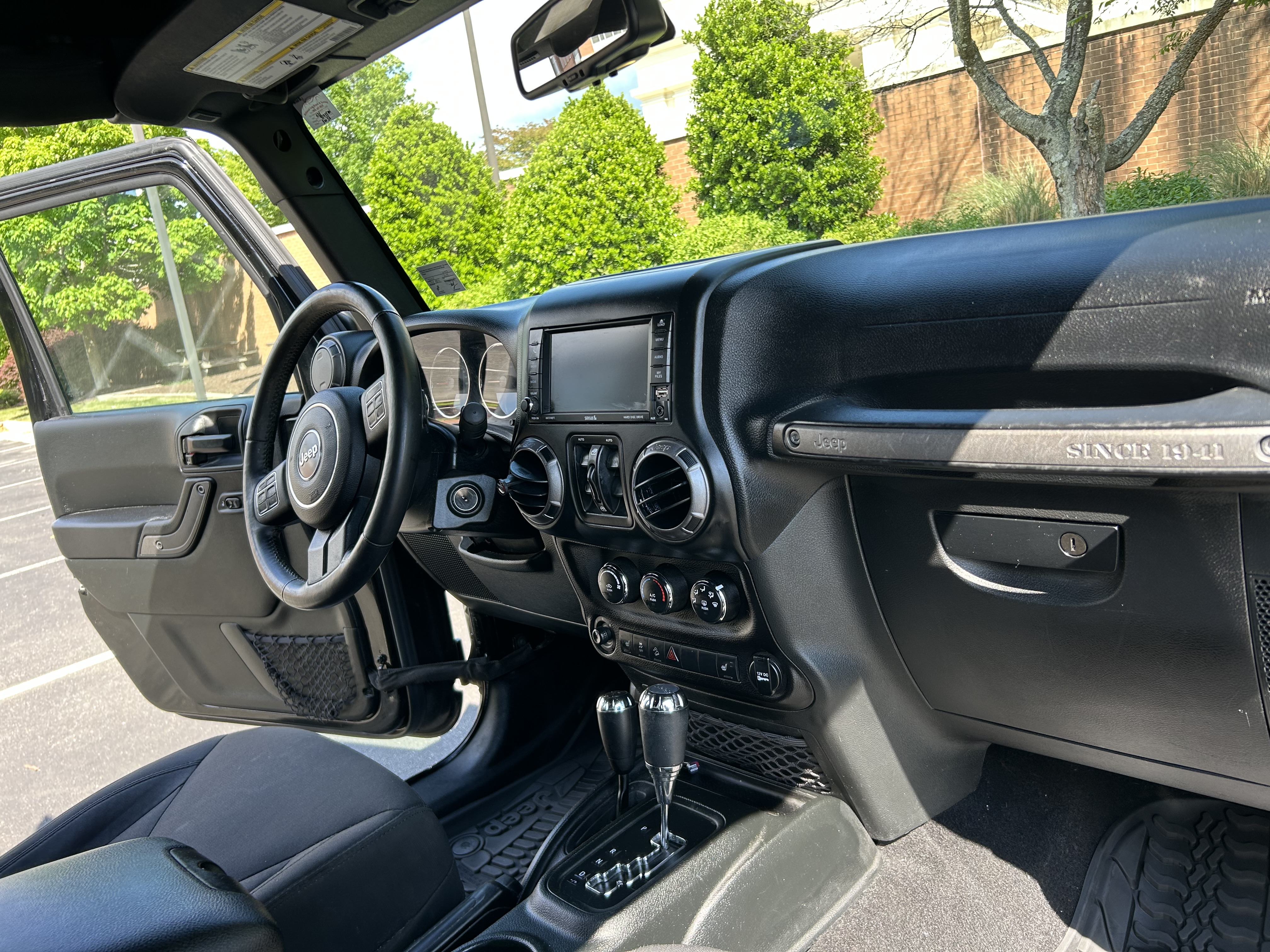 Used 2018 Jeep Wrangler Unlimited Sport S AWD/4WD image 8