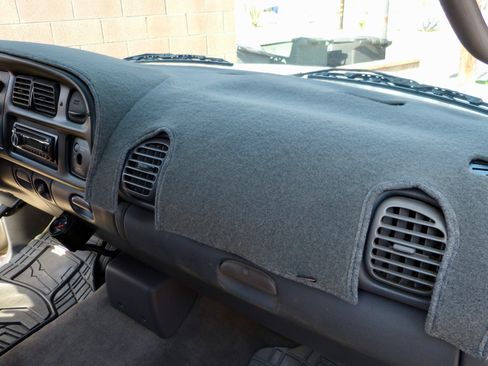 Used 1998 Dodge Ram 2500 Truck 2WD Quad Cab image 11