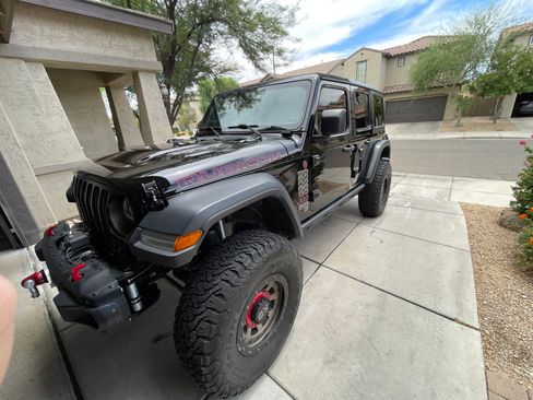 Used 2018 Jeep Wrangler Unlimited Rubicon AWD/4WD image 4