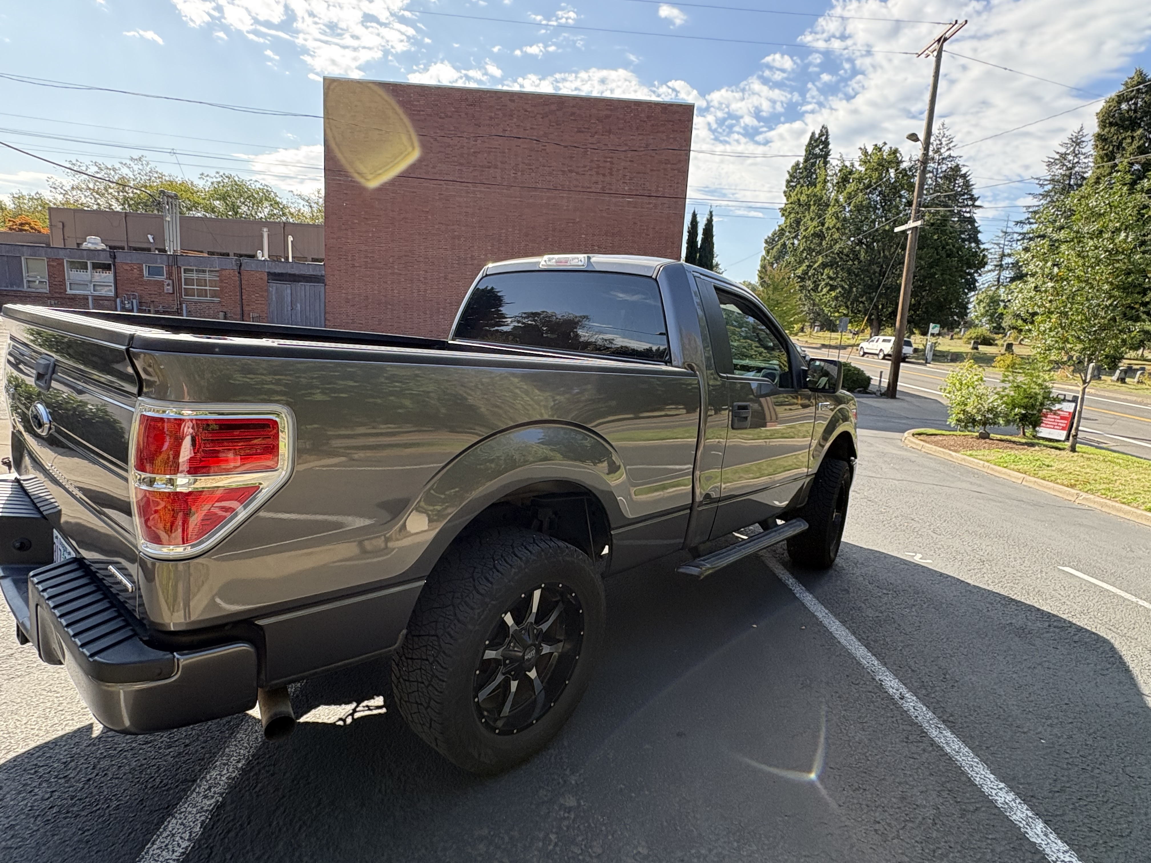 Used 2014 Ford F150 STX w/ Equipment Group 201A Mid AWD/4WD image 10
