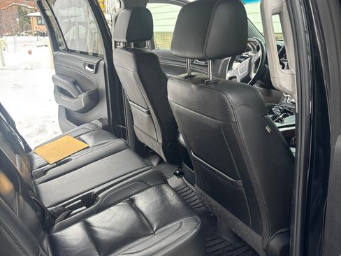 Used 2018 GMC Yukon XL SLT image 4