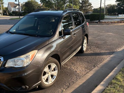 Used 2014 Subaru Forester 2.5i Limited w/ Popular Package #2 AWD/4WD image 4