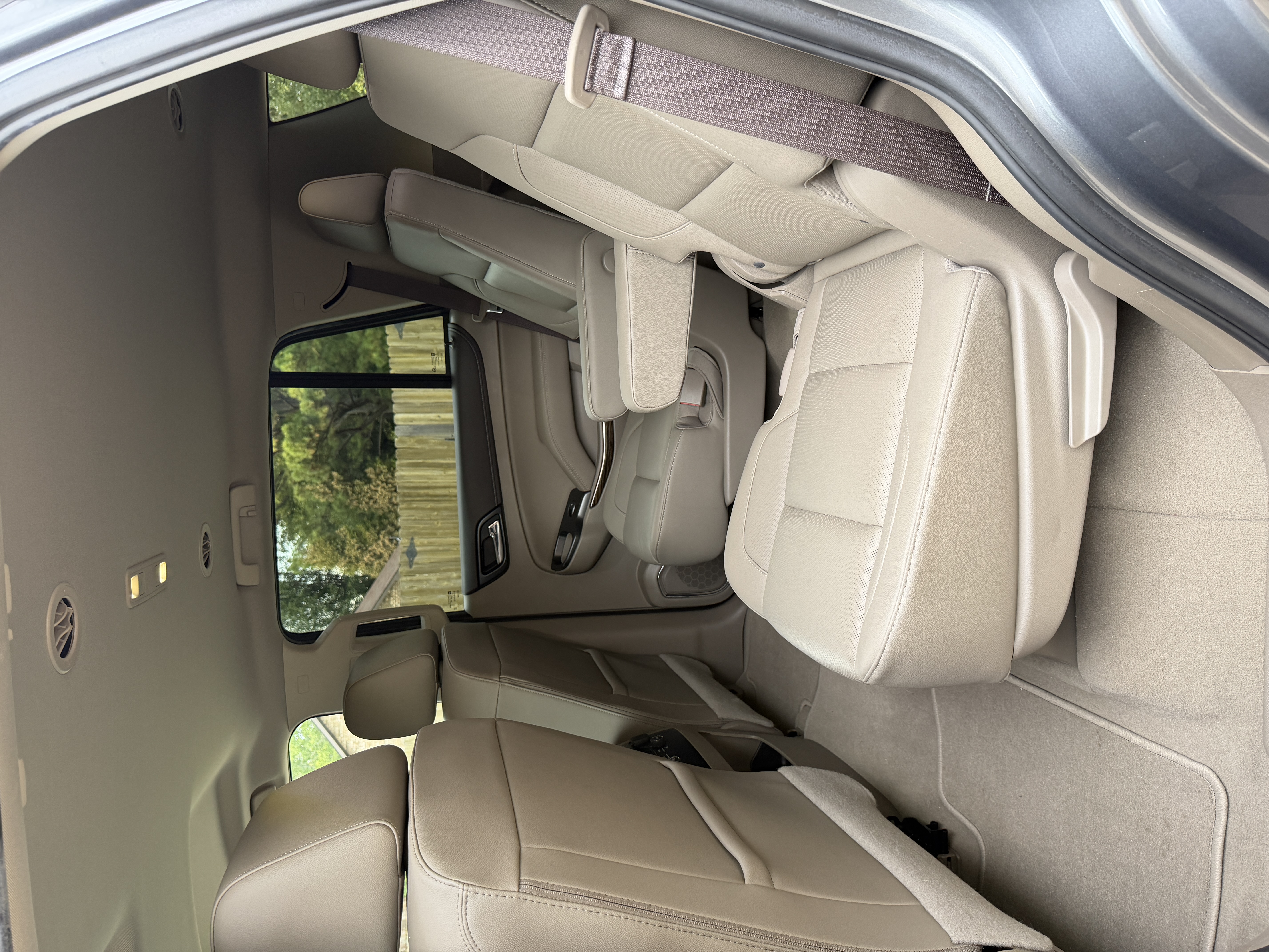 Used 2020 GMC Yukon SLT w/ Premium Edition RWD image 15