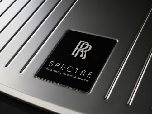 Used 2025 Rolls-Royce Spectre w/ Spectre Launch Package image 27