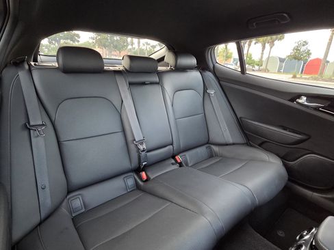 Used 2023 Kia Stinger GT-Line RWD image 15