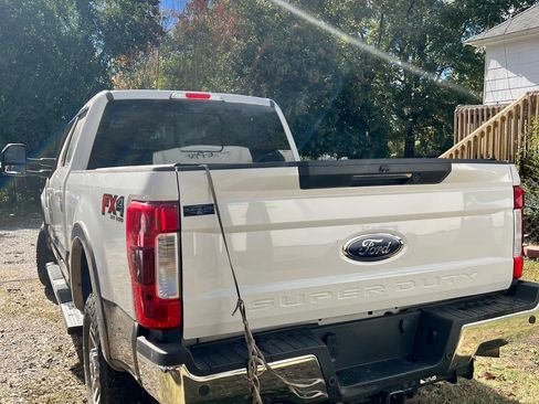 Used 2019 Ford F250 Lariat w/ Lariat Ultimate Package image 6