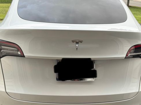 Used 2021 Tesla Model Y 2WD image 9