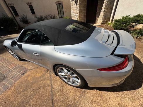 Used 2014 Porsche 911 Carrera S image 12