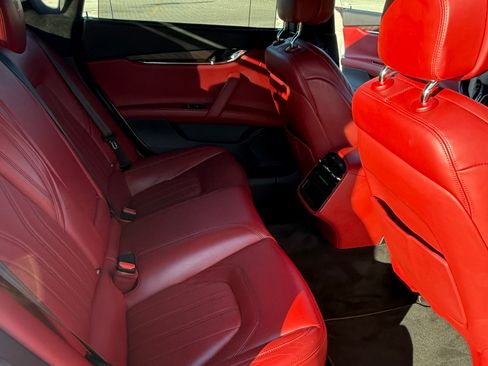 Used 2018 Maserati Quattroporte S GranLusso image 12