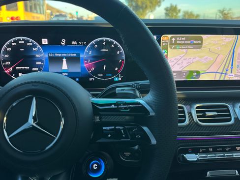 Used 2025 Mercedes-Benz GLS 63 AMG 4MATIC image 15