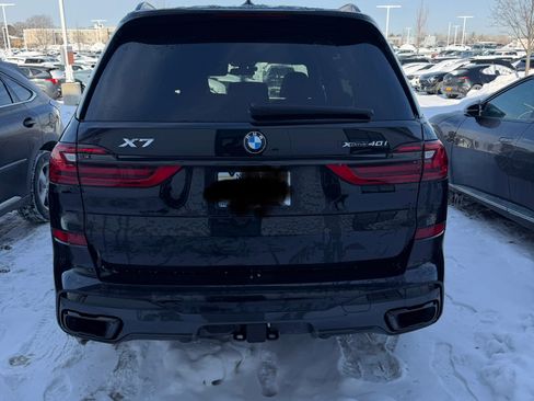 Used 2022 BMW X7 xDrive40i w/ M Sport Package image 6