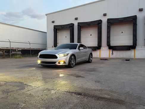 Used 2015 Ford Mustang GT Premium image 2