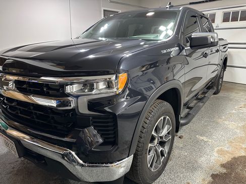 Used 2022 Chevrolet Silverado 1500 LT image 24