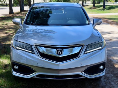 Used 2017 Acura RDX AWD w/ Advance Package image 4