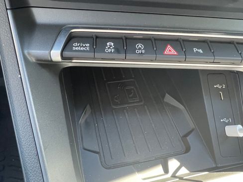 Used 2025 Audi Q3 2.0T Premium w/ Convenience Package image 22