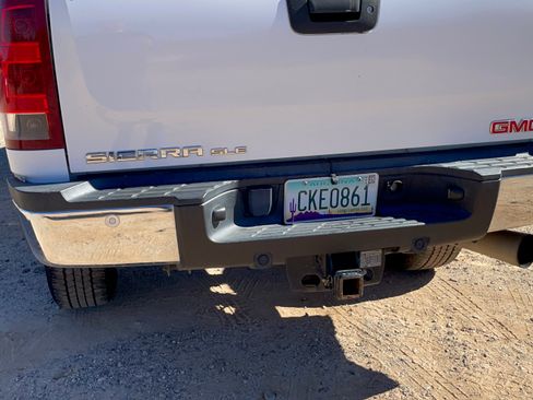 Used 2011 GMC Sierra 2500 SLE w/ SLE Preferred Package image 15