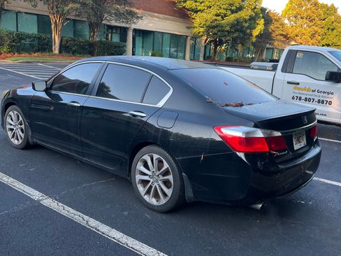 Used 2013 Honda Accord Sport image 8