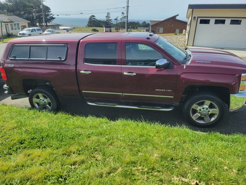Used 2016 Chevrolet Silverado 2500 LTZ w/ Duramax Plus Package image 8