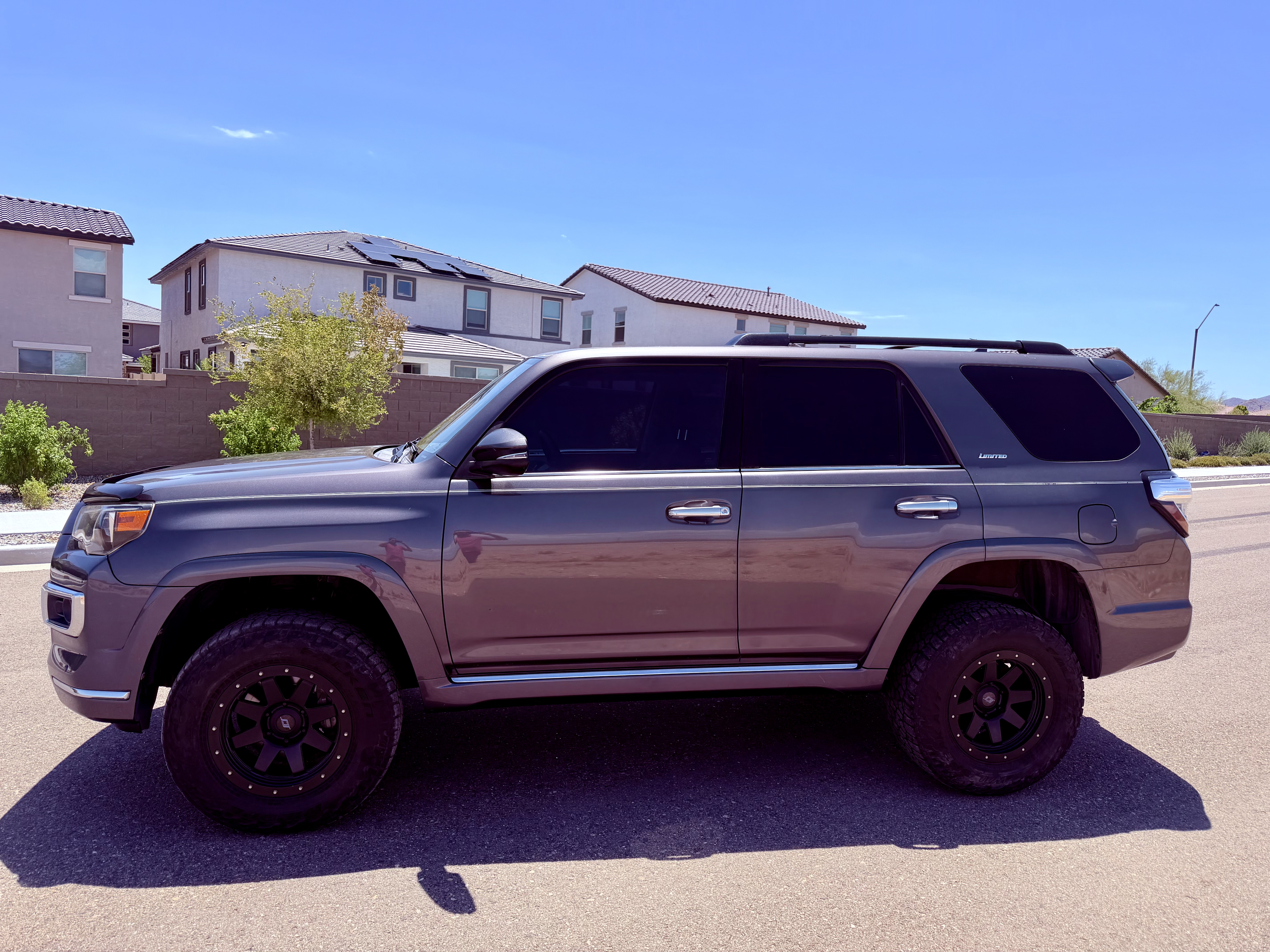Used 2015 Toyota 4Runner Limited AWD/4WD image 5