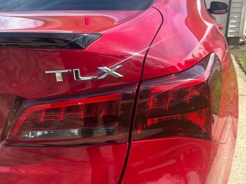 Used 2018 Acura TLX V6 w/ Technology & A-SPEC Pkg image 14