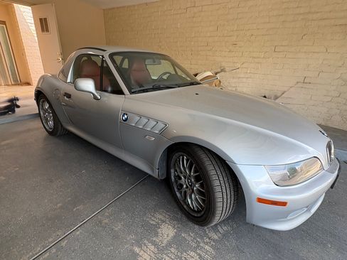 Used 2001 BMW Z3 3.0i RWD image 5
