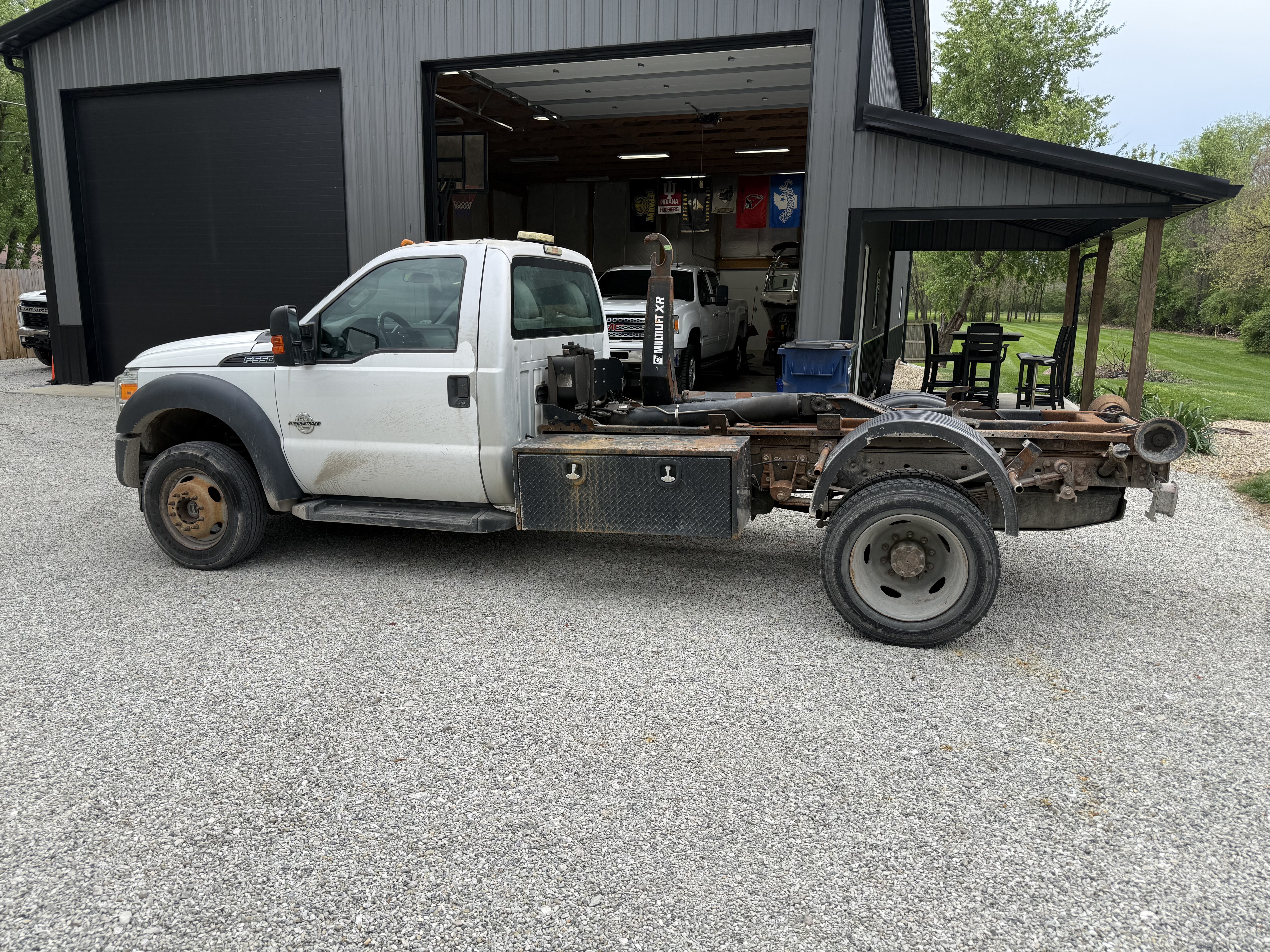 Used 2014 Ford F550 4x4 Regular Cab Super Duty image 1