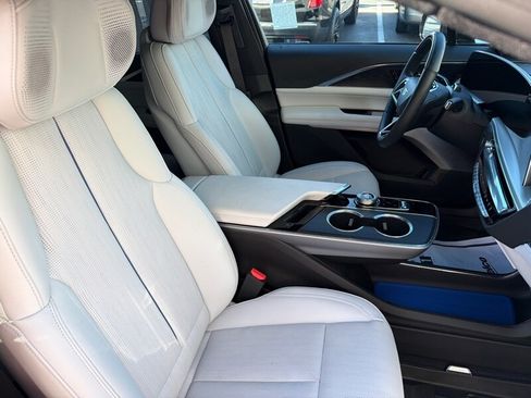 Used 2024 Cadillac Lyriq Luxury w/ LPO, Floor Liner Package image 12