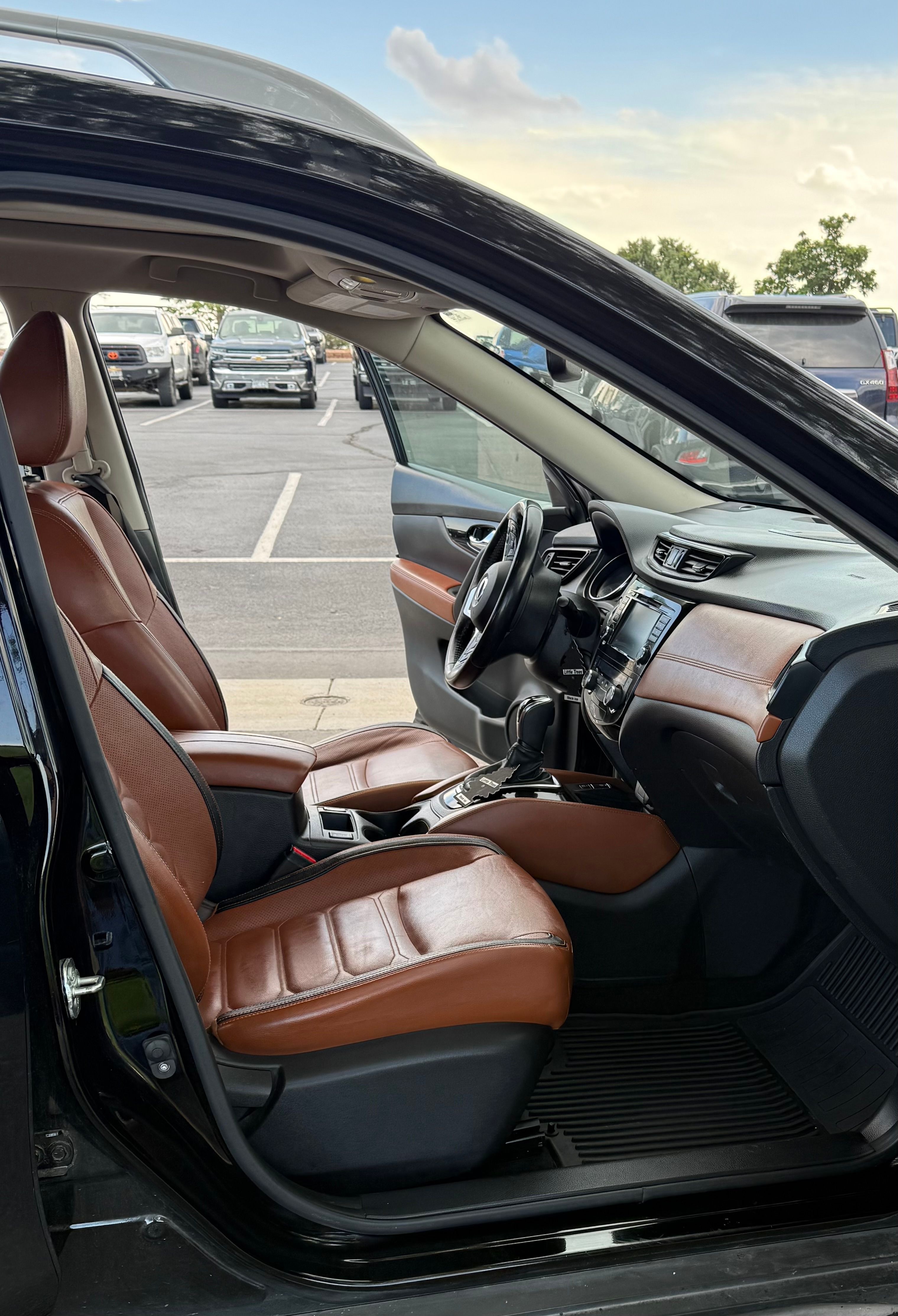 Used 2018 Nissan Rogue SL w/ Premium Package AWD/4WD image 14
