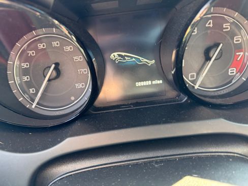 Used 2015 Jaguar F-TYPE S image 23