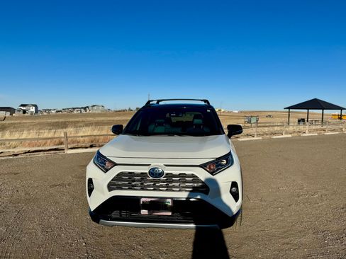 Used 2021 Toyota RAV4 XSE image 2