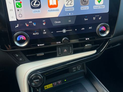 Used 2023 Lexus NX 350h AWD w/ Vision Package image 21